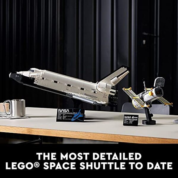 Découvrez le test complet de la maquette légendaire LEGO NASA space shuttle Discovery 10283, une aventure de construction captivante pour les passionnés d'astronomie et de modélisme adultes.