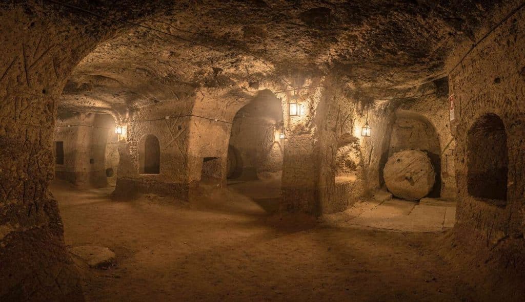 La cité souterraine de Derinkuyu : un mystère archéologique