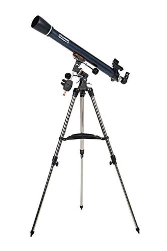 Test du télescope Celestron 70EQ : puissance et précision